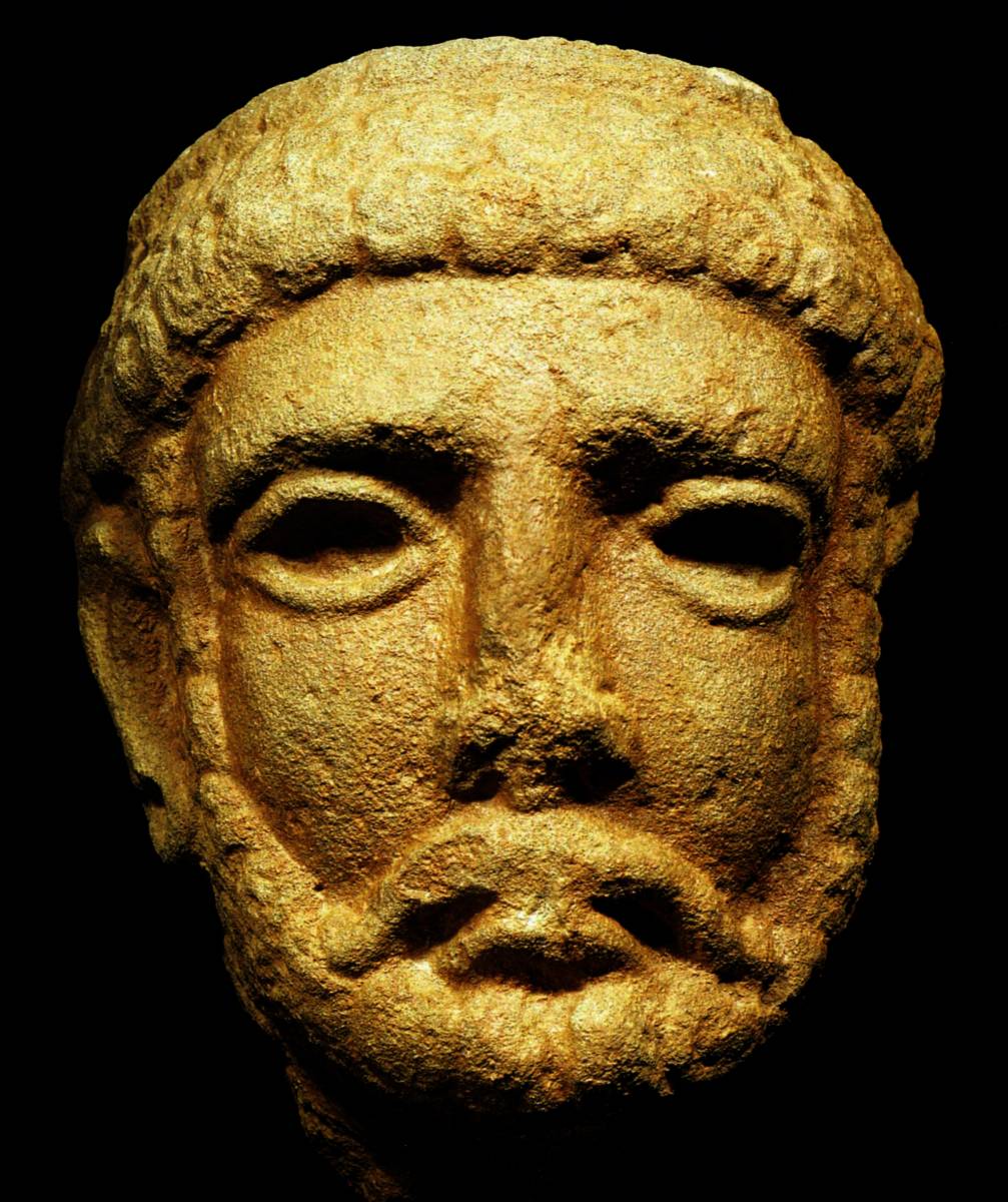 -100%20100%20Tete%20d%27Herakles,%20relief%20en%20pierre,%20Masdjid-i%20Suleiman%20Khuzistan%20Iran.jpg