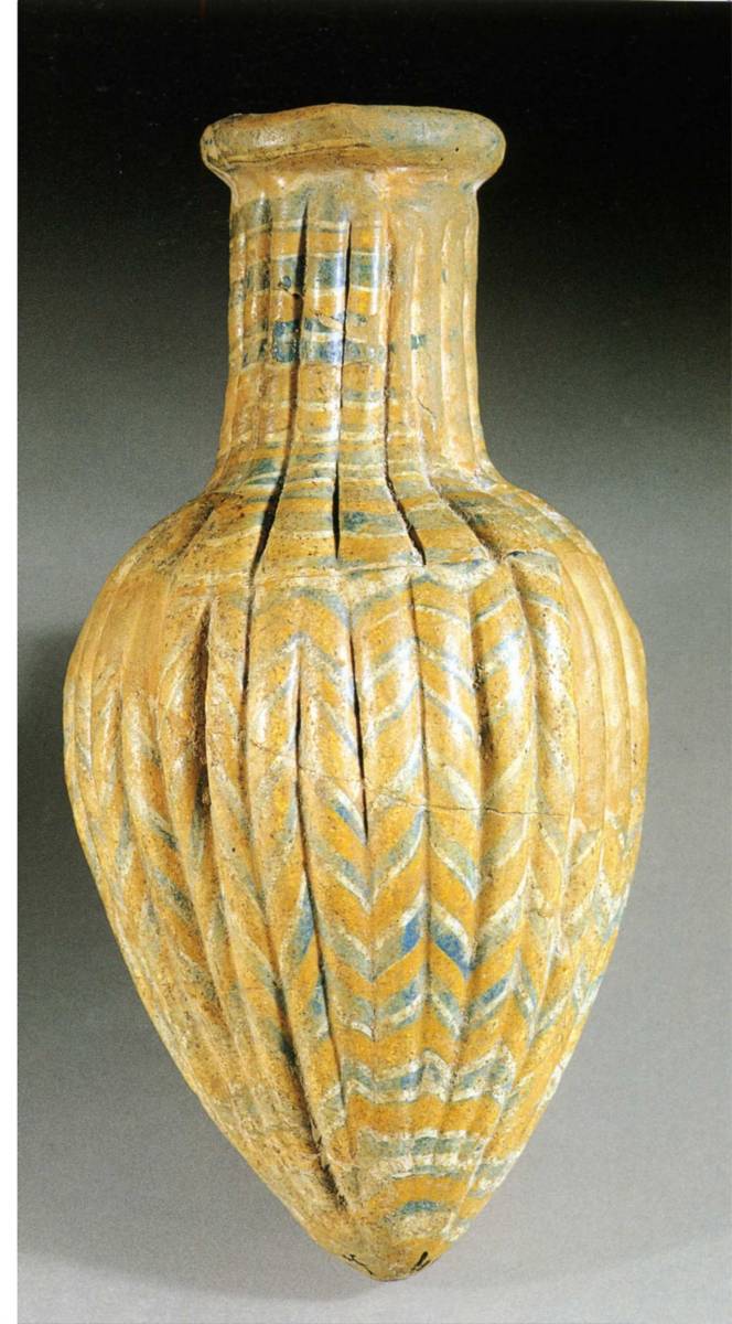 -1500%20-1400%20Flacon%20piriforme,%20en%20verre,%20Gilan%20Iran.jpg