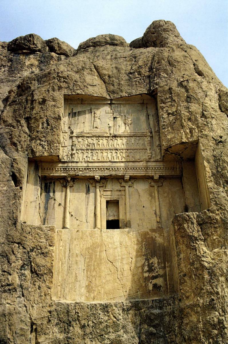 -486%20-465%20Tombeau%20rupestre%20de%20Xerxes%20Ier%20Naqsh-e%20Rostam%20Iran%20Meridional.jpg