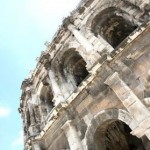 Les arènes de Nîmes interdites aux personnes seules