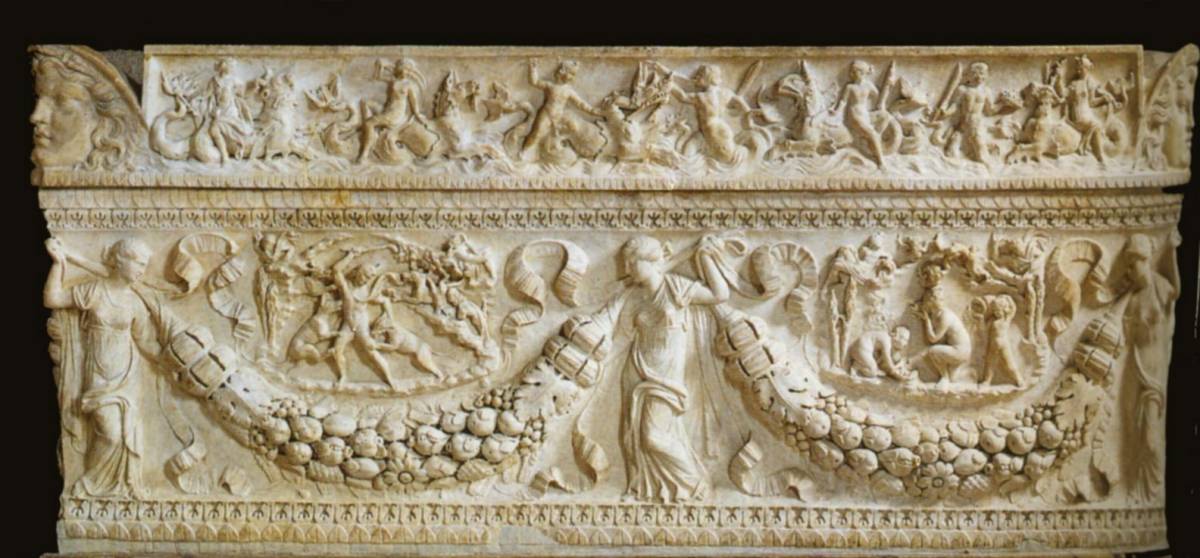 125%20Sarcophage%20a%20guirlandes,%20Rome%20Garland%20sarcophagus,%20Rome.jpg