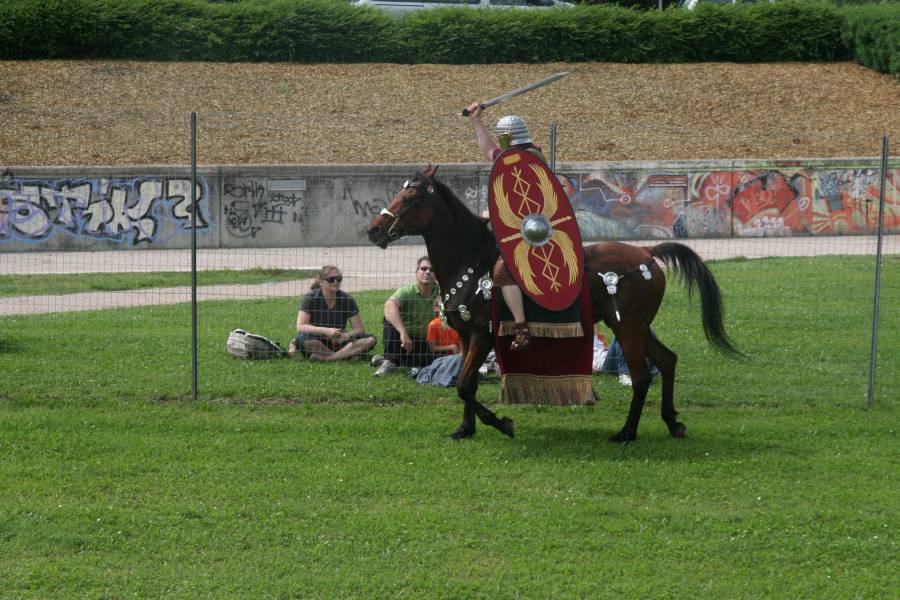 Journees-Gallo-Romaines-2008-CavalerieRomaine-24.jpg