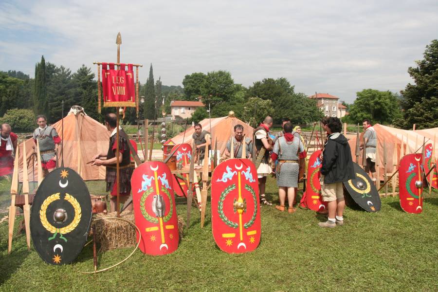 Journees-Gallo-Romaines-2008-Romains-25.jpg