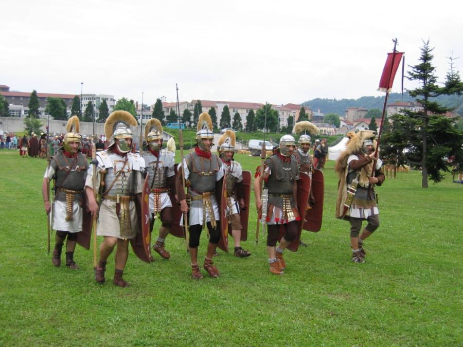 Journees-Gallo-Romaines-2008-Romains-40.jpg