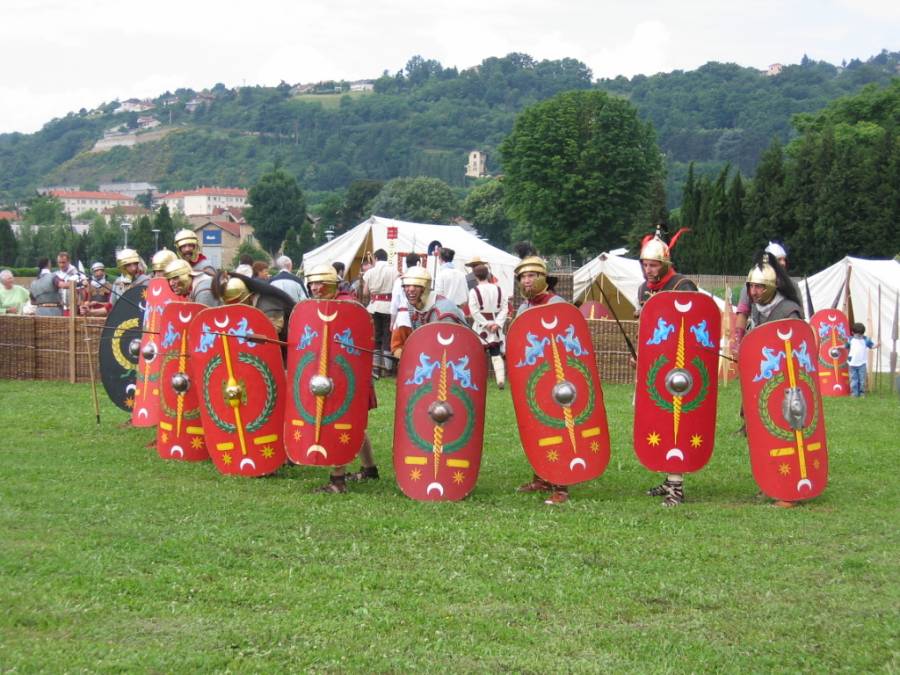 Journees-Gallo-Romaines-2008-Romains-50.jpg