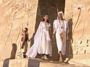 Akhénaton et Néfertiti #2