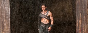 Kit Harington : son entraînement de spartiate pour incarner un gladiateur dans Pompéi (W9)