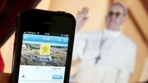 Le succès inattendu du Pape en latin sur Twitter