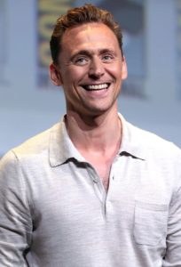 Tom Hiddleston vous conseille d'étudier les langues anciennes !