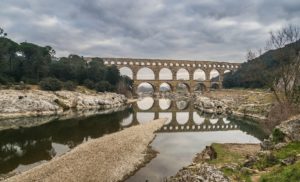 Comment les voies romaines influencent encore aujourd’hui l’économie européenne