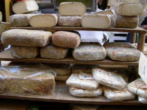 La bande à Nectaire... En plateau, affinons l'histoire du fromage !